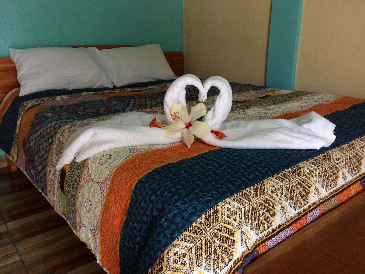 Cabinas Cascada Rio Celeste Bijagua Eksteriør billede